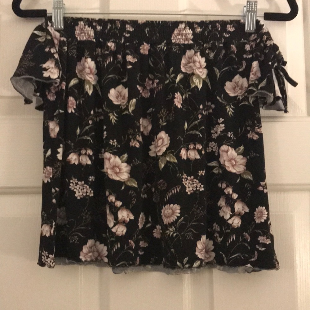 floral off the shoulder shirt